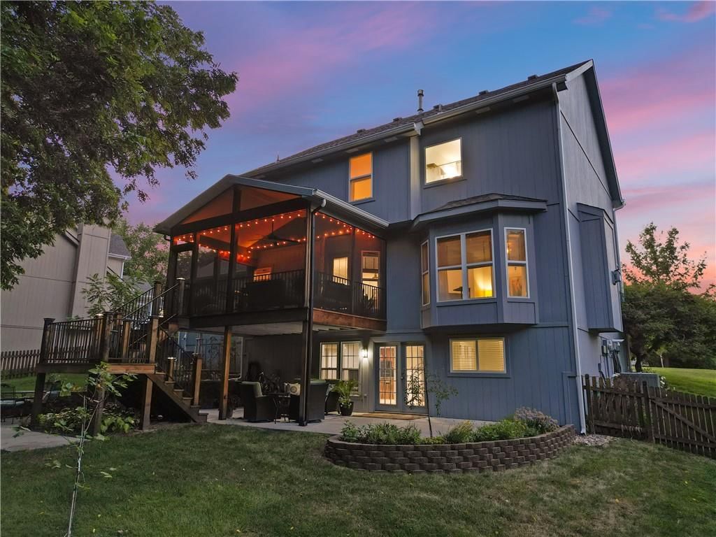 1033 Holt Drive — photo 34
