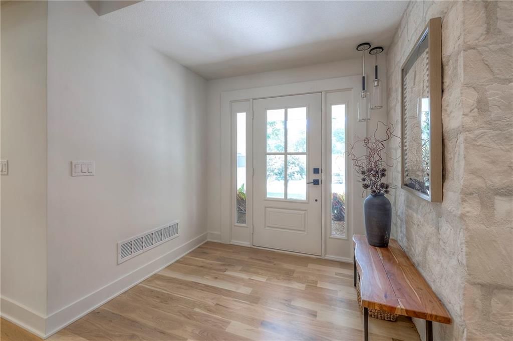 9707 Sagamore Road — photo 3