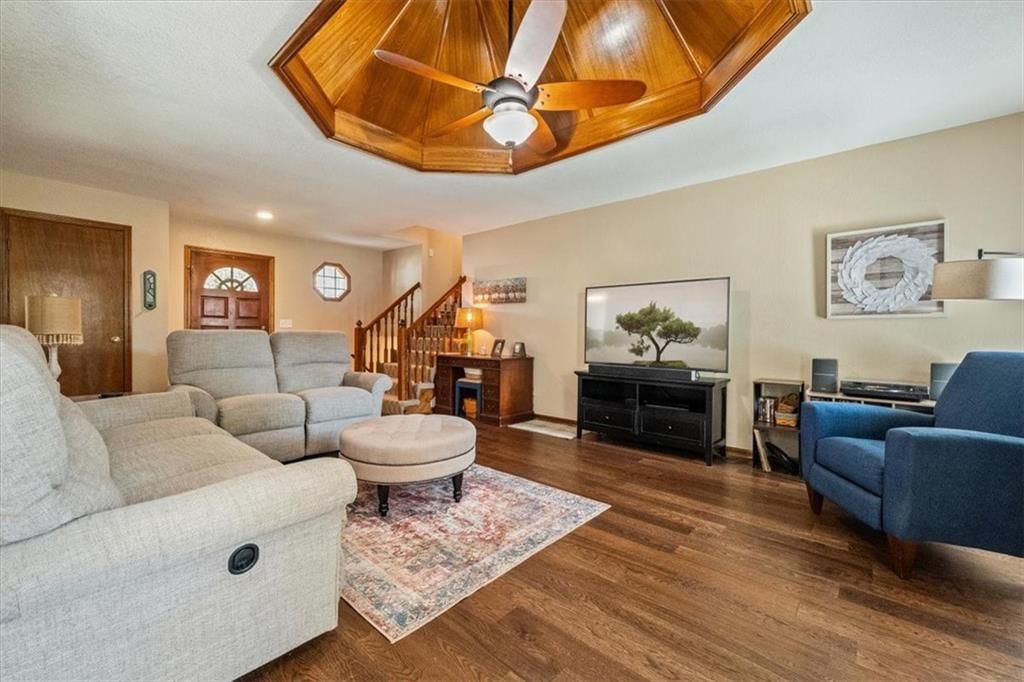 713 SE Claremont Street — photo 4