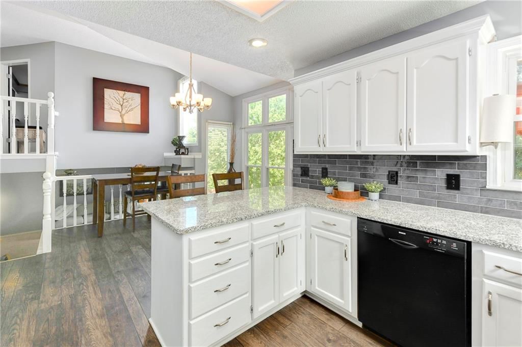 2505 NE Dale Hunter Trail — photo 17