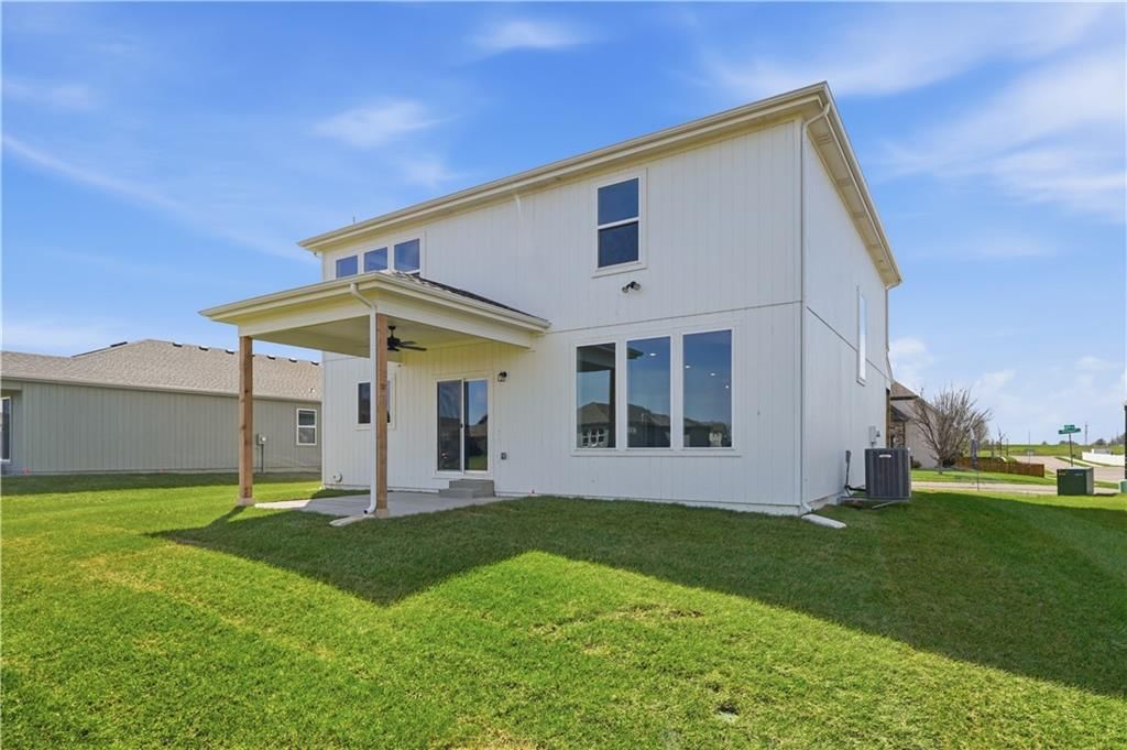 505 SW Newport Drive — photo 34