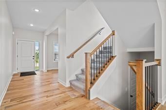 505 SW Newport Drive — photo 5