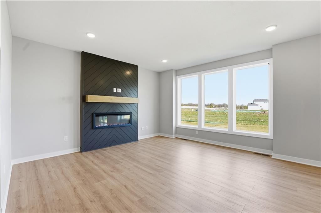 505 SW Newport Drive — photo 7