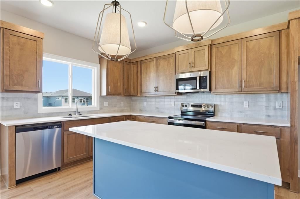 505 SW Newport Drive — photo 10