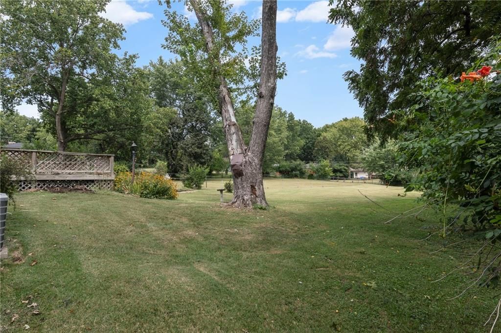 6423 Harris Avenue — photo 26