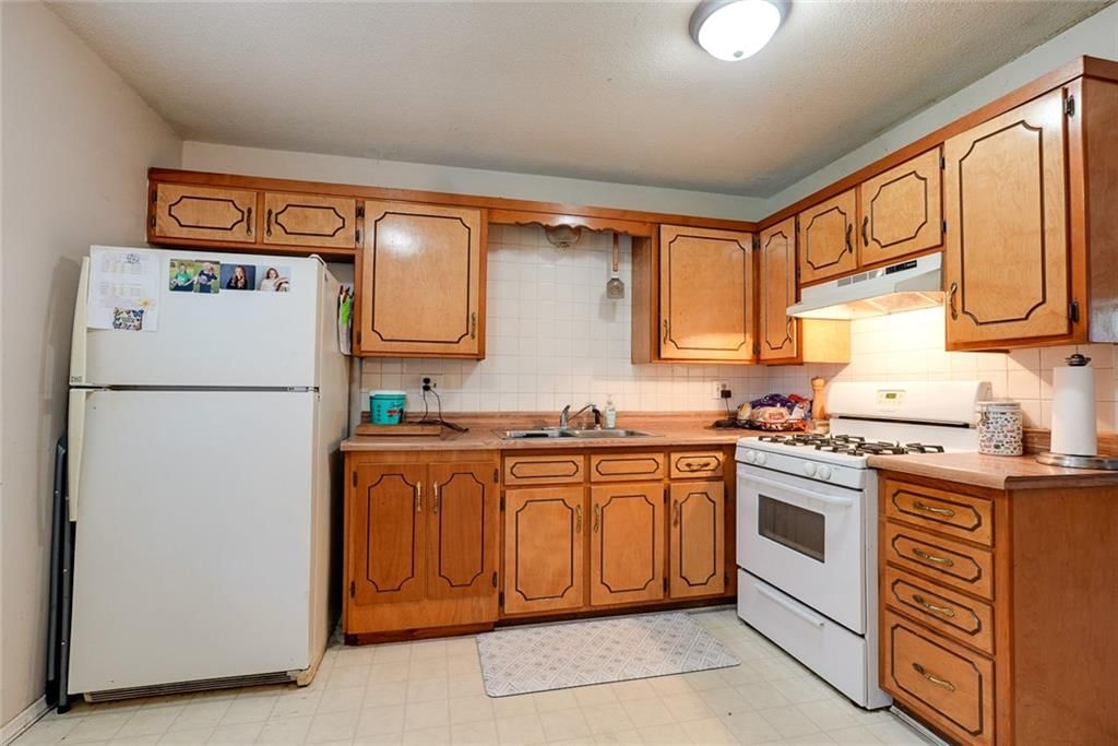 604 NW Canterbury Road — photo 7