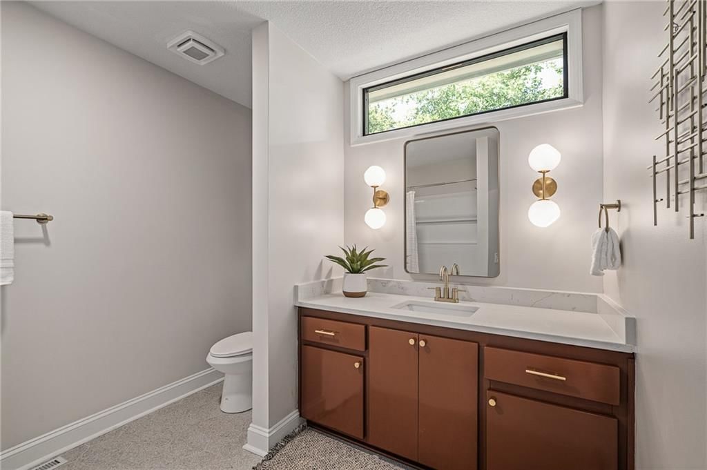 9136 Grant Lane — photo 33