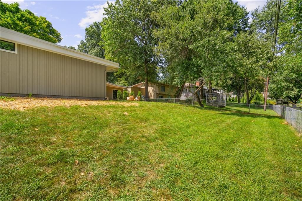9136 Grant Lane — photo 42