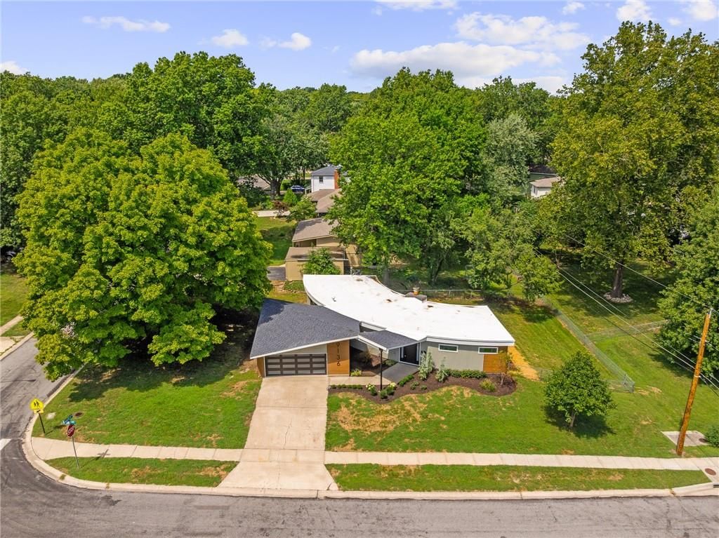9136 Grant Lane — photo 43