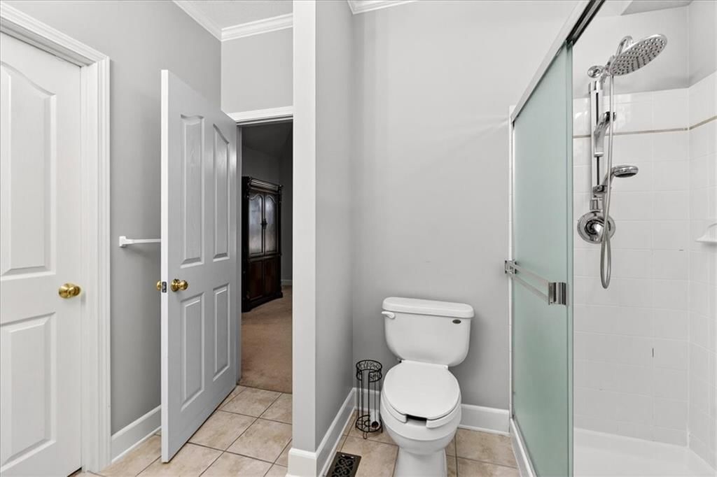 Photo 31 of 53 - 1800 Meadowlark Court