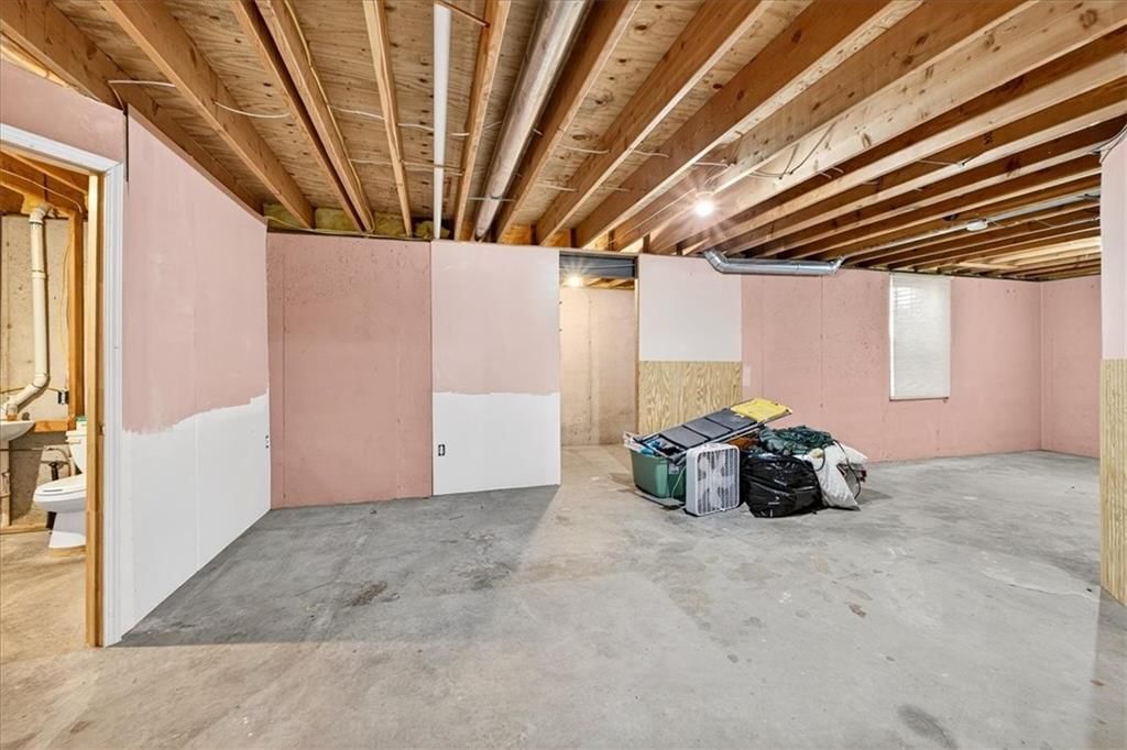 Photo 43 of 53 - 1800 Meadowlark Court