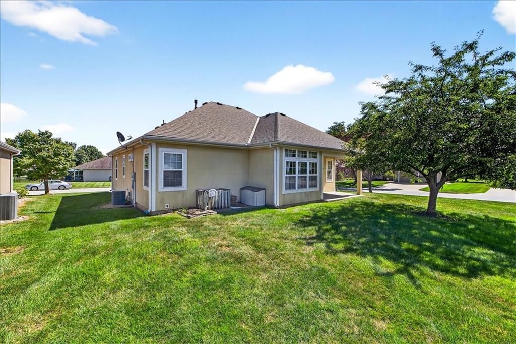 Photo 45 of 53 - 1800 Meadowlark Court
