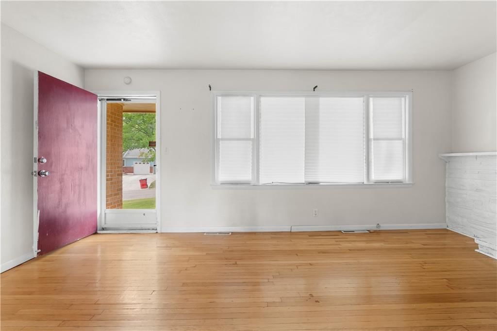 12603 E Erickson Road — photo 4