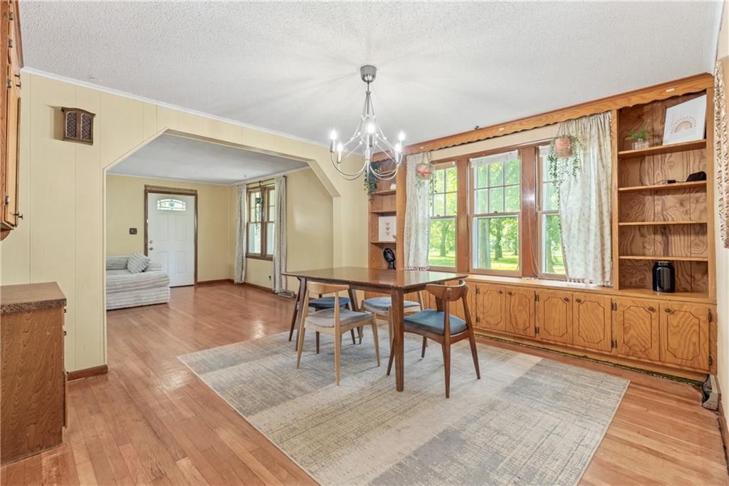 628 N Broadway Street — photo 12