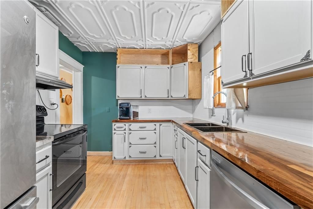 628 N Broadway Street — photo 14