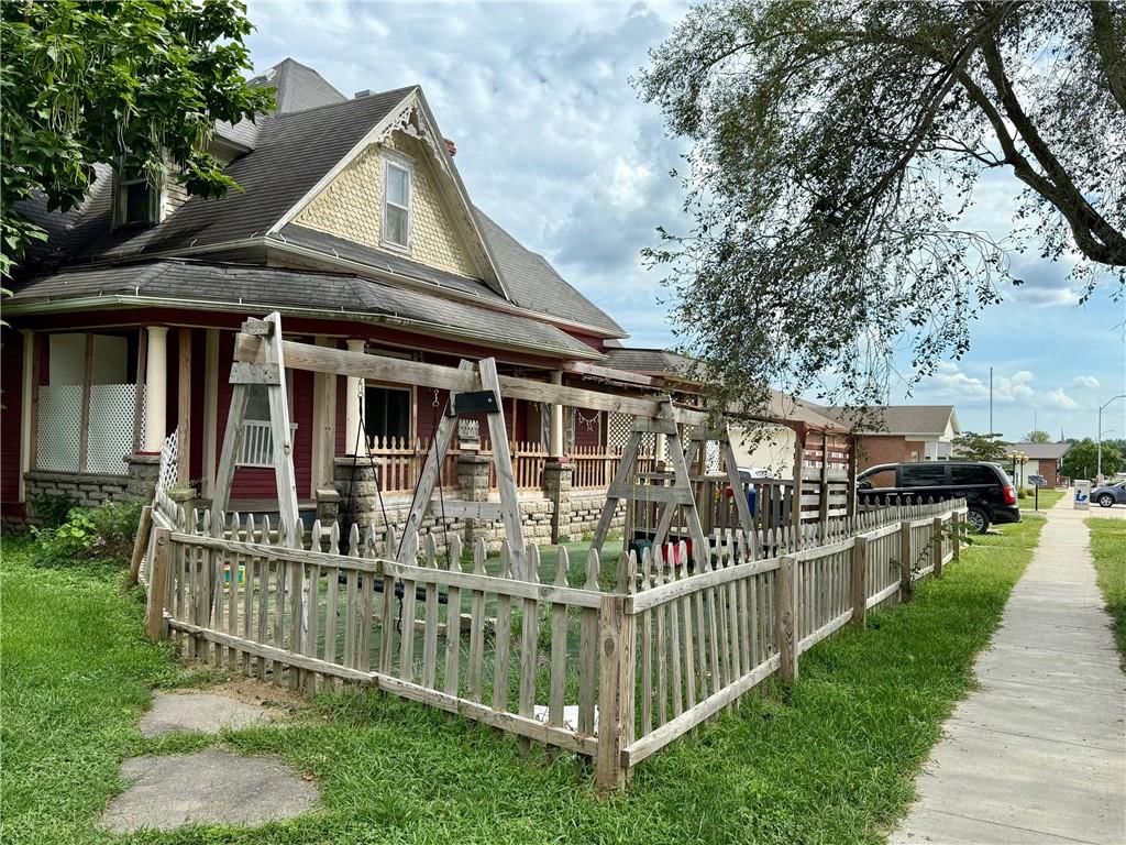 326 N Park Street — photo 11