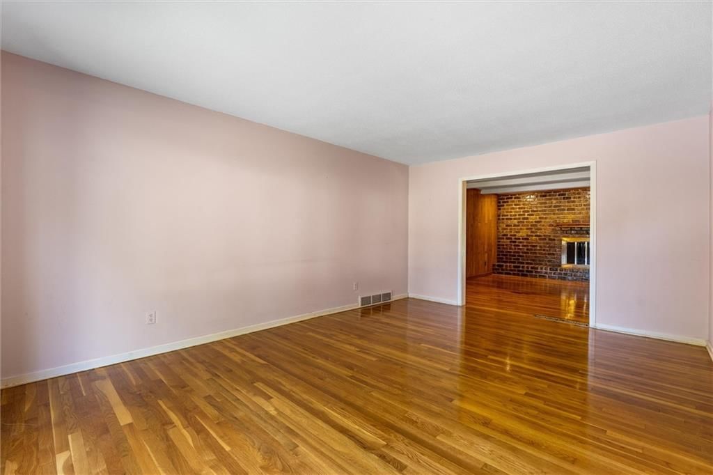 9405 W 106 Street — photo 11