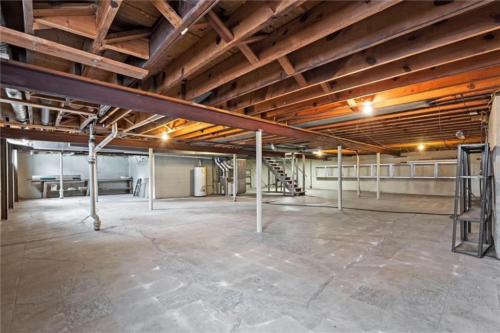 9405 W 106 Street — photo 32