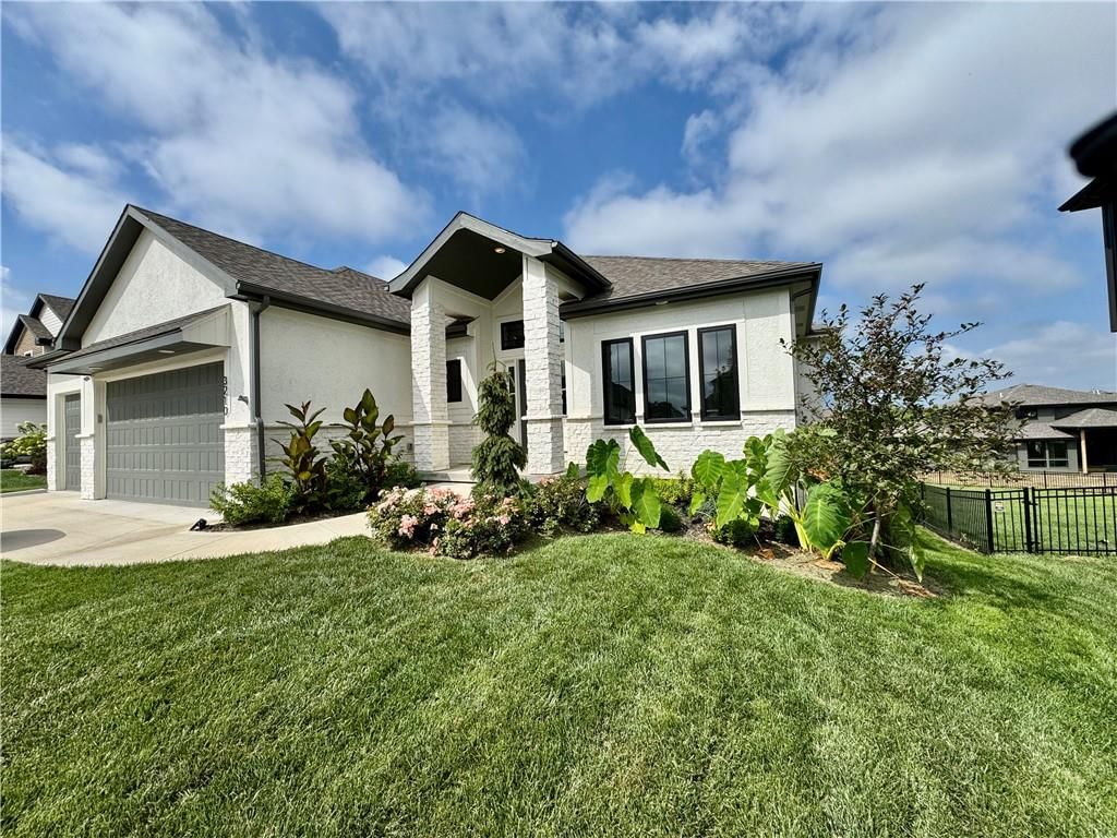 3210 SW Enoch Street, Lee's Summit, MO