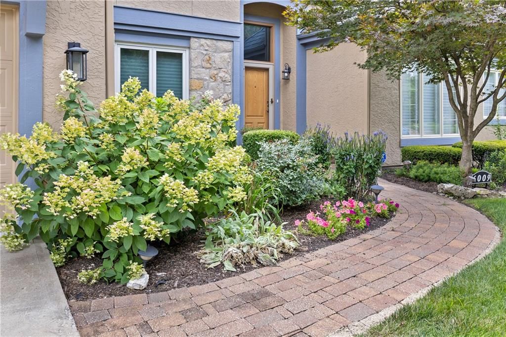 6009 W 128th Street — photo 3