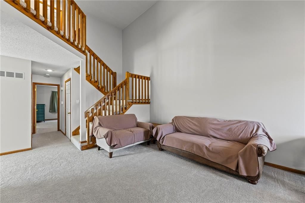 955 N Parker Terrace — photo 3