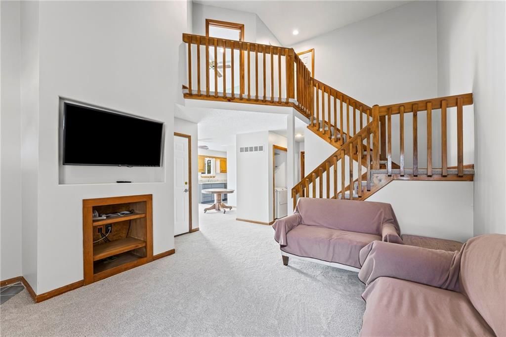 955 N Parker Terrace — photo 5