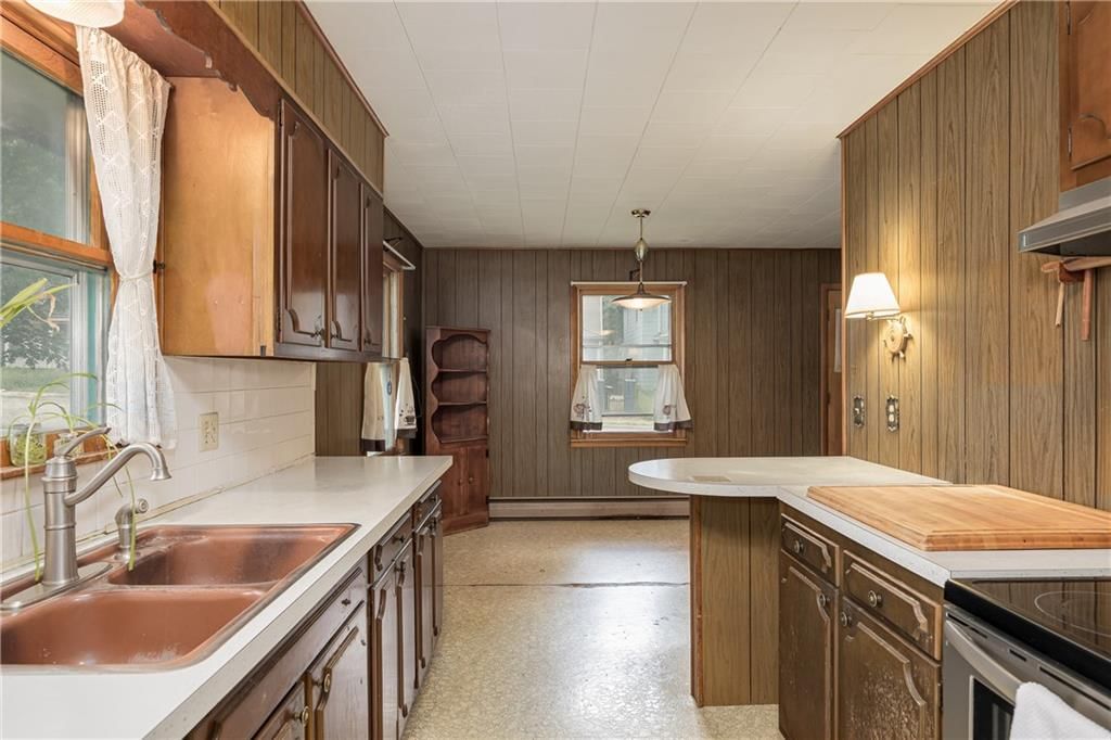 1901 Faraon Street — photo 14