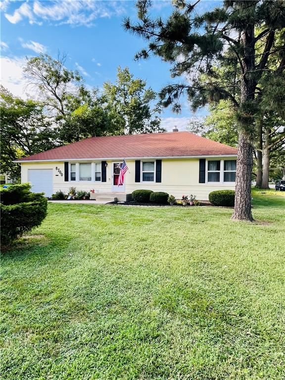 8700 W 82nd Street, Overland Park, KS