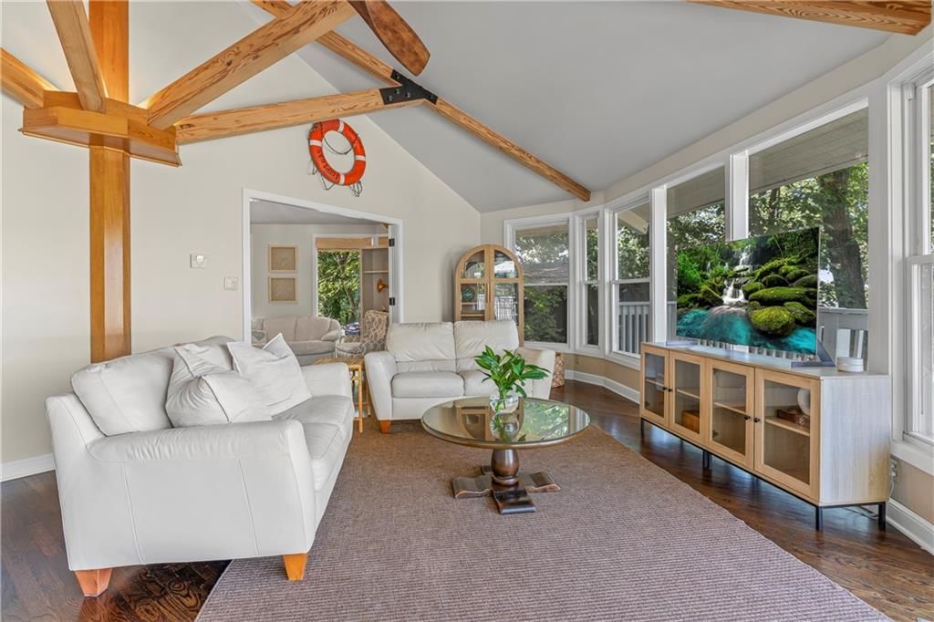 4728 Black Swan Drive — photo 5
