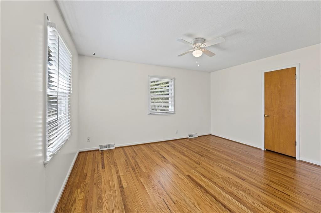 619 S Harrison Street — photo 18