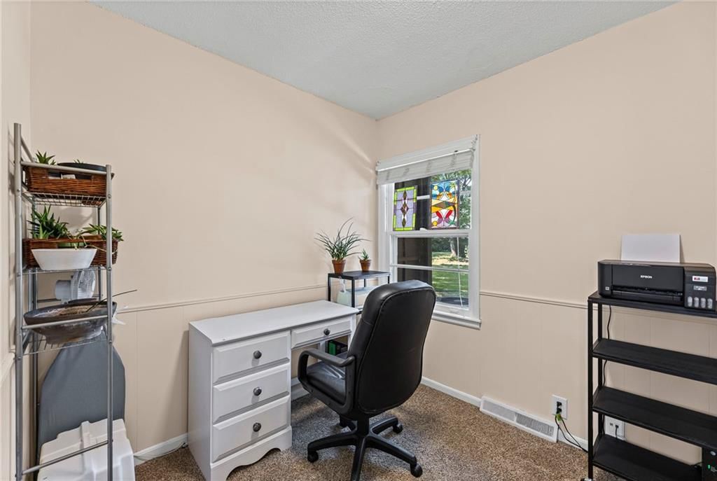 619 S Harrison Street — photo 20