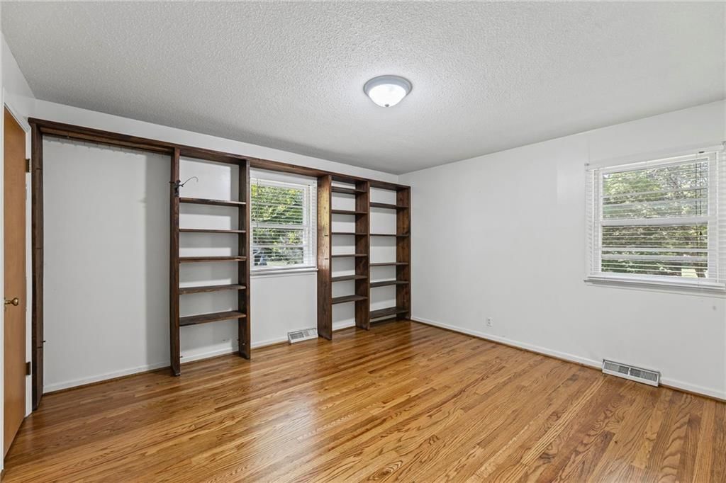 619 S Harrison Street — photo 24