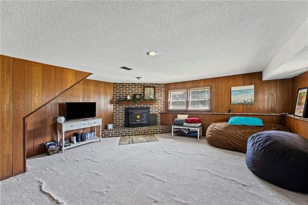619 S Harrison Street — photo 30
