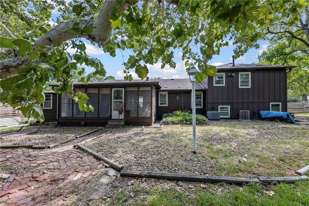 619 S Harrison Street — photo 41