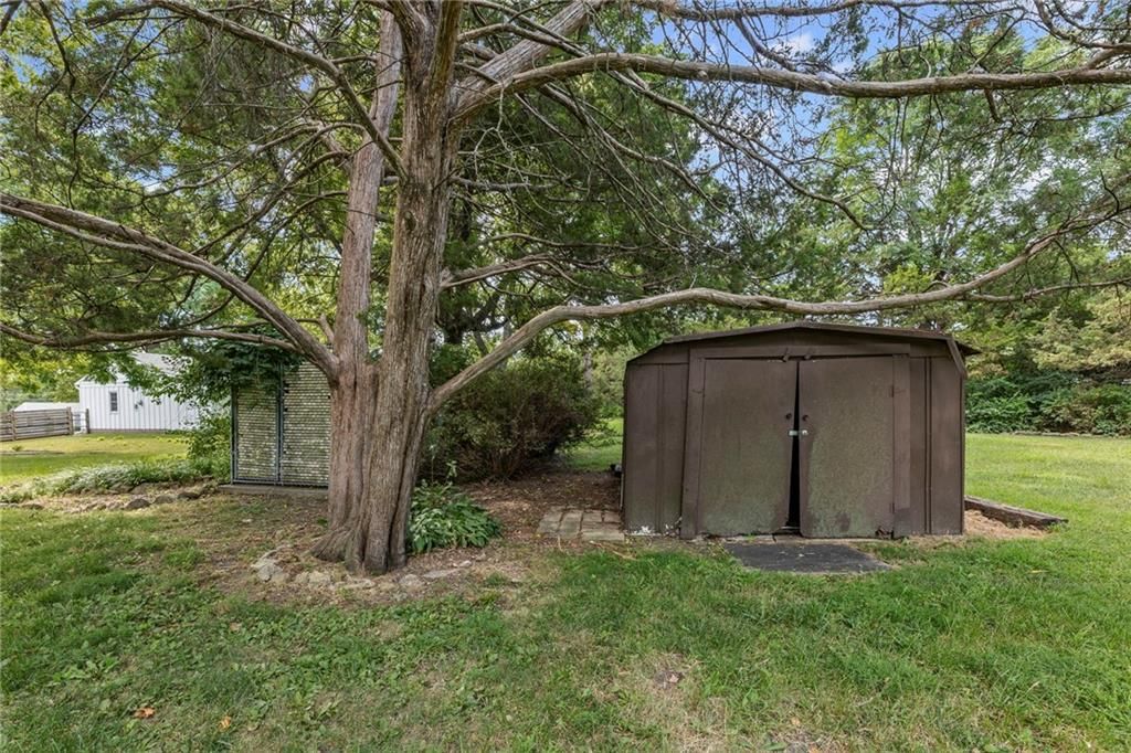 619 S Harrison Street — photo 44