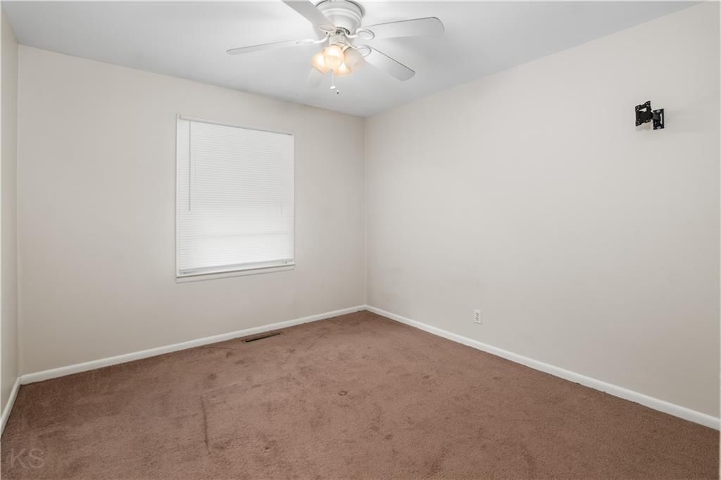 1821 S Ingram Avenue — photo 11