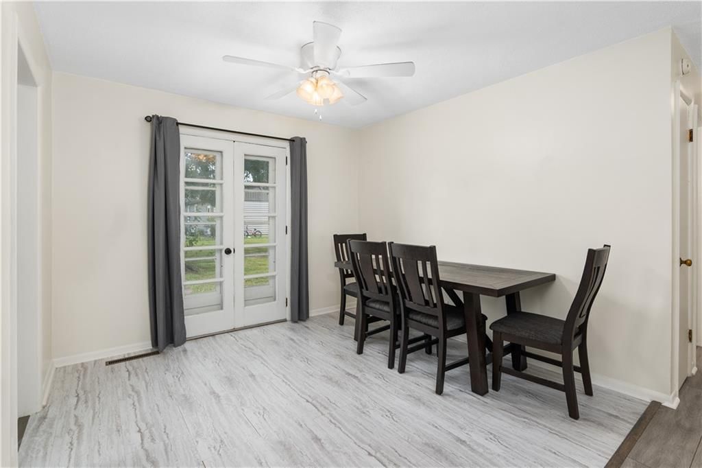 1821 S Ingram Avenue — photo 13