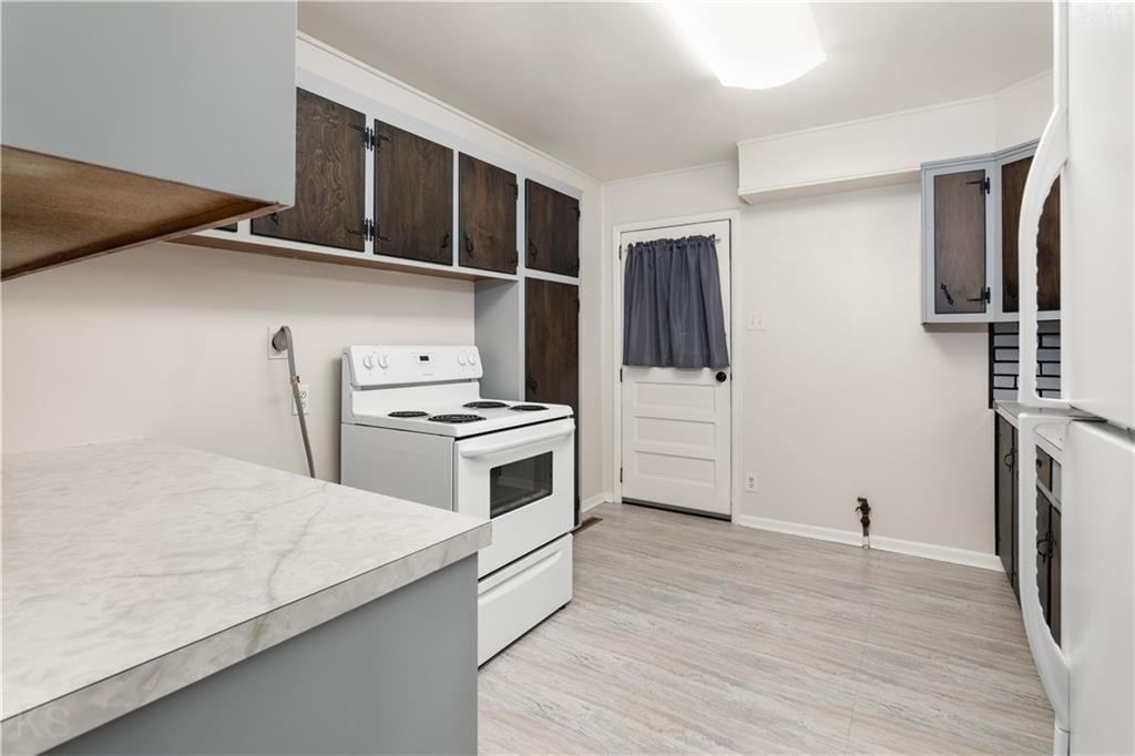 1821 S Ingram Avenue — photo 15