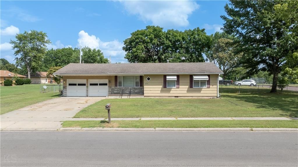 1821 S Ingram Avenue — photo 19