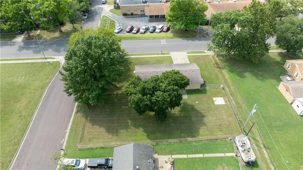 1821 S Ingram Avenue — photo 30