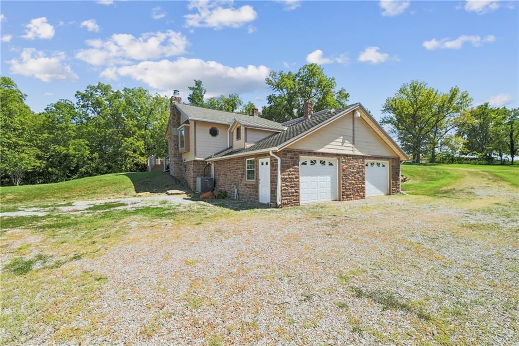 22093 Poplar Road — photo 6