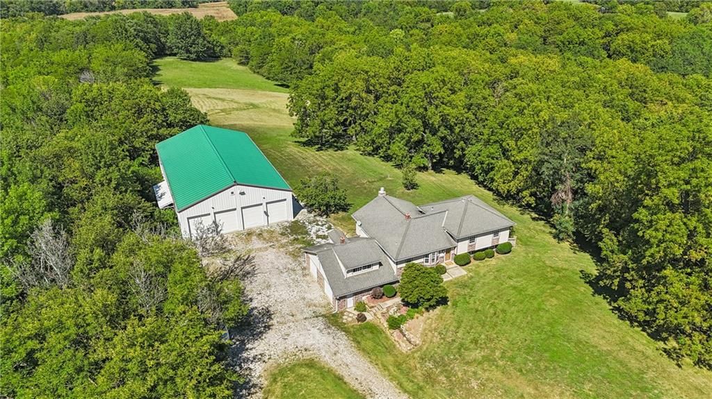 22093 Poplar Road — photo 8