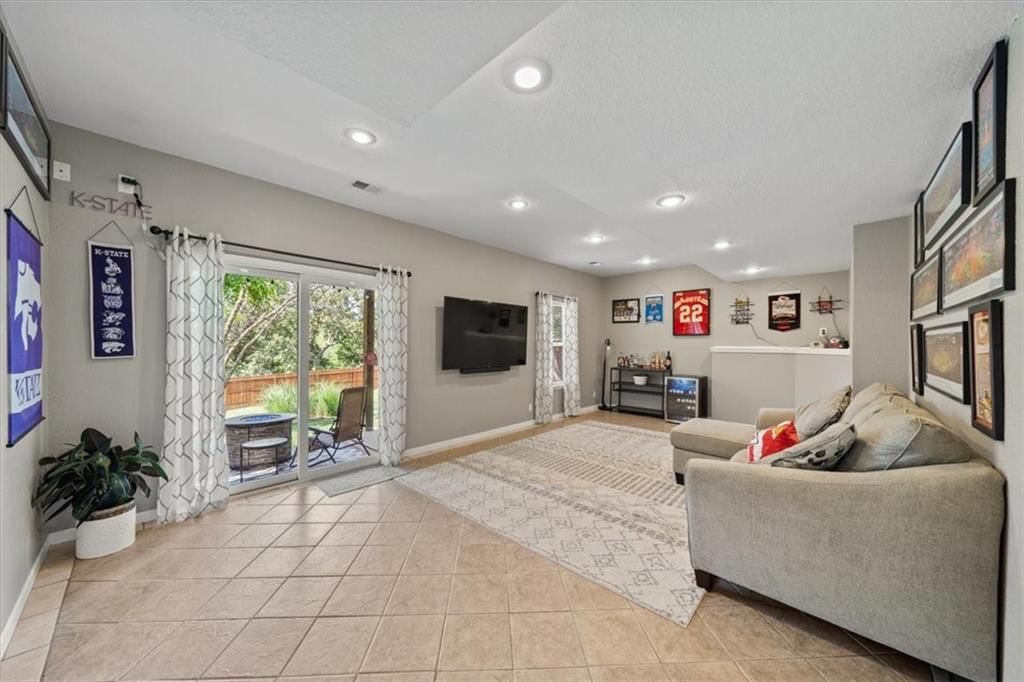 1548 S 105th Court — photo 17
