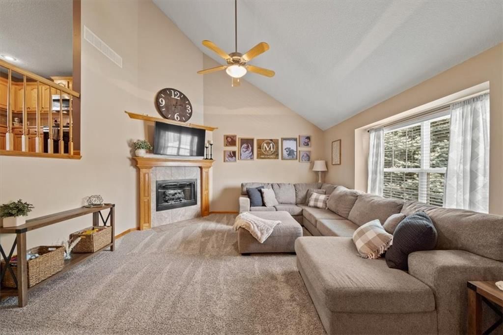 1548 S 105th Court — photo 3