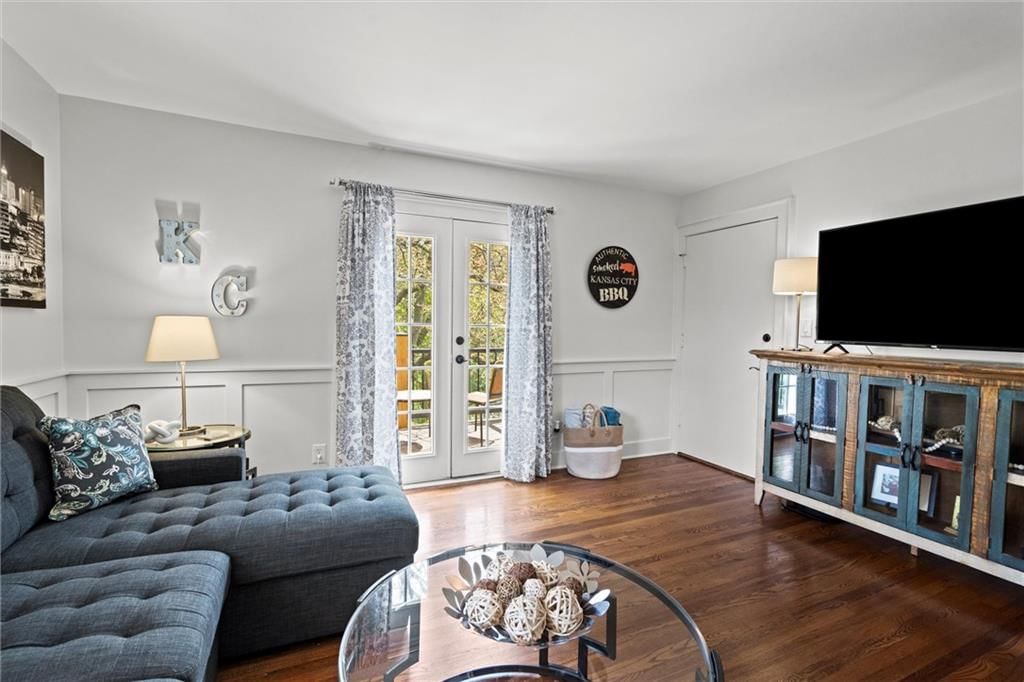 4504 Holly Street — photo 3