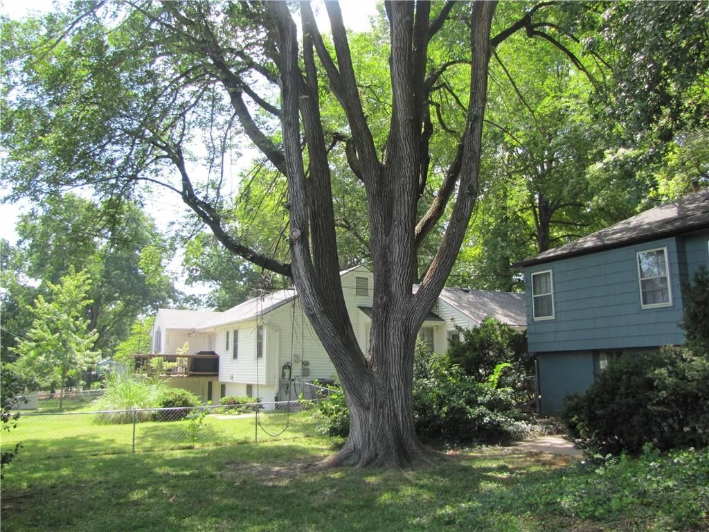 8313 Marty Street — photo 37