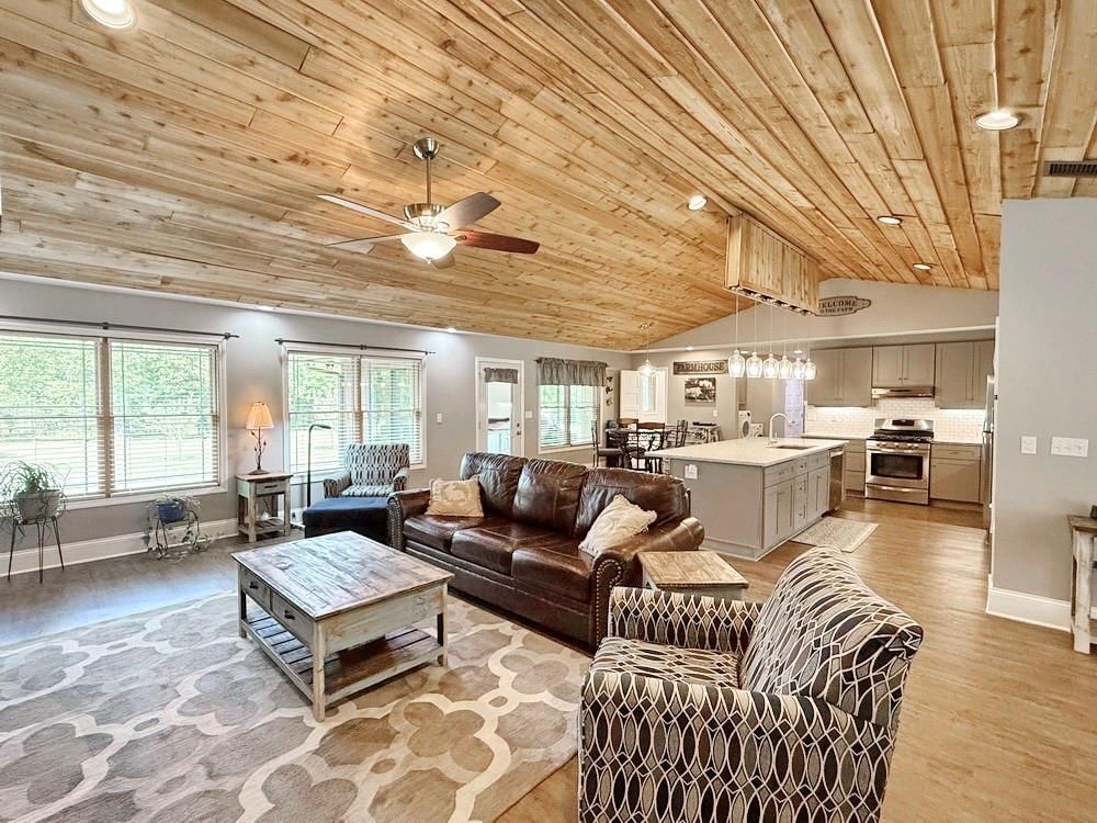 2401 NW 15 Road — photo 9