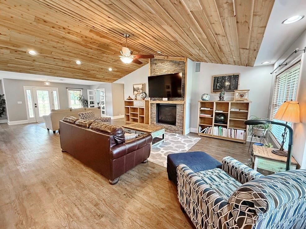 2401 NW 15 Road — photo 10