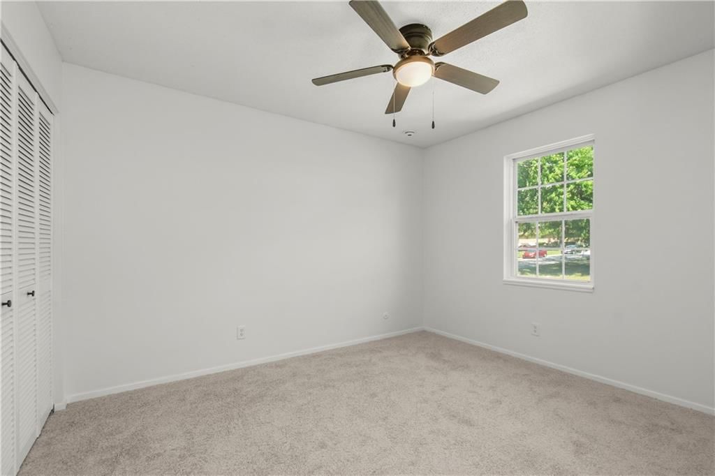 6815 N Askew Circle — photo 15