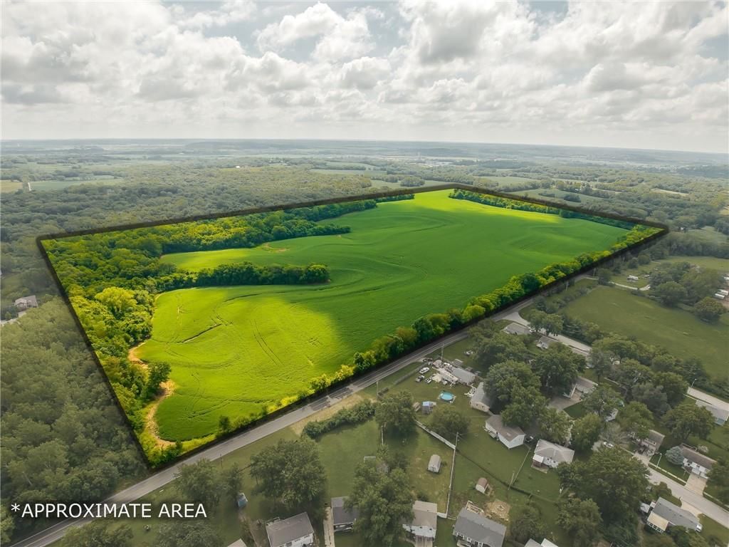 301  & 401 N Jones Road, Independence, MO